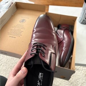 Kenneth Cole Men's Dark Red Oxfords